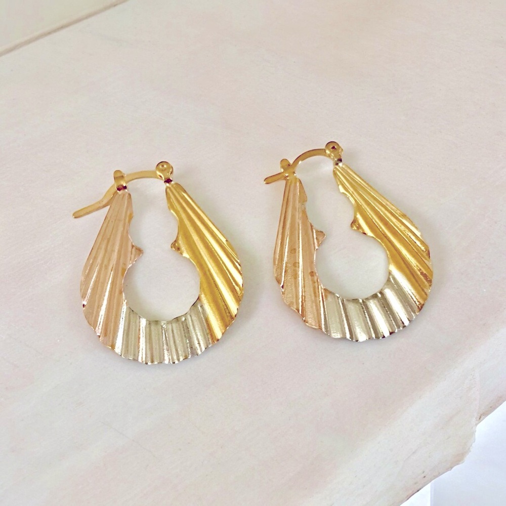BRAND NEW 24 KT GOLD PLATED TRICOLOR HOOP EARRINGS